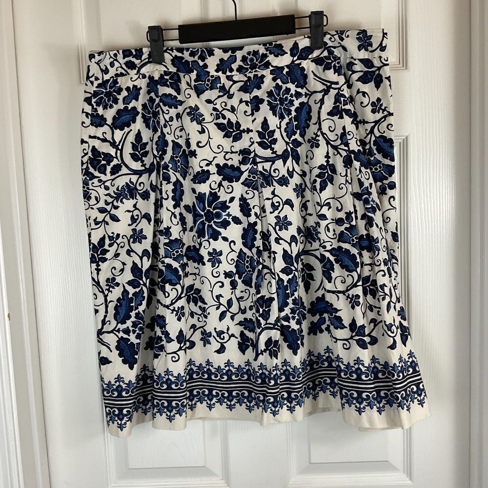 Talbots Women Navy Blue White Floral Skirt Lightweight Cotton Pleated A Line H2 - Picture 4 of 12